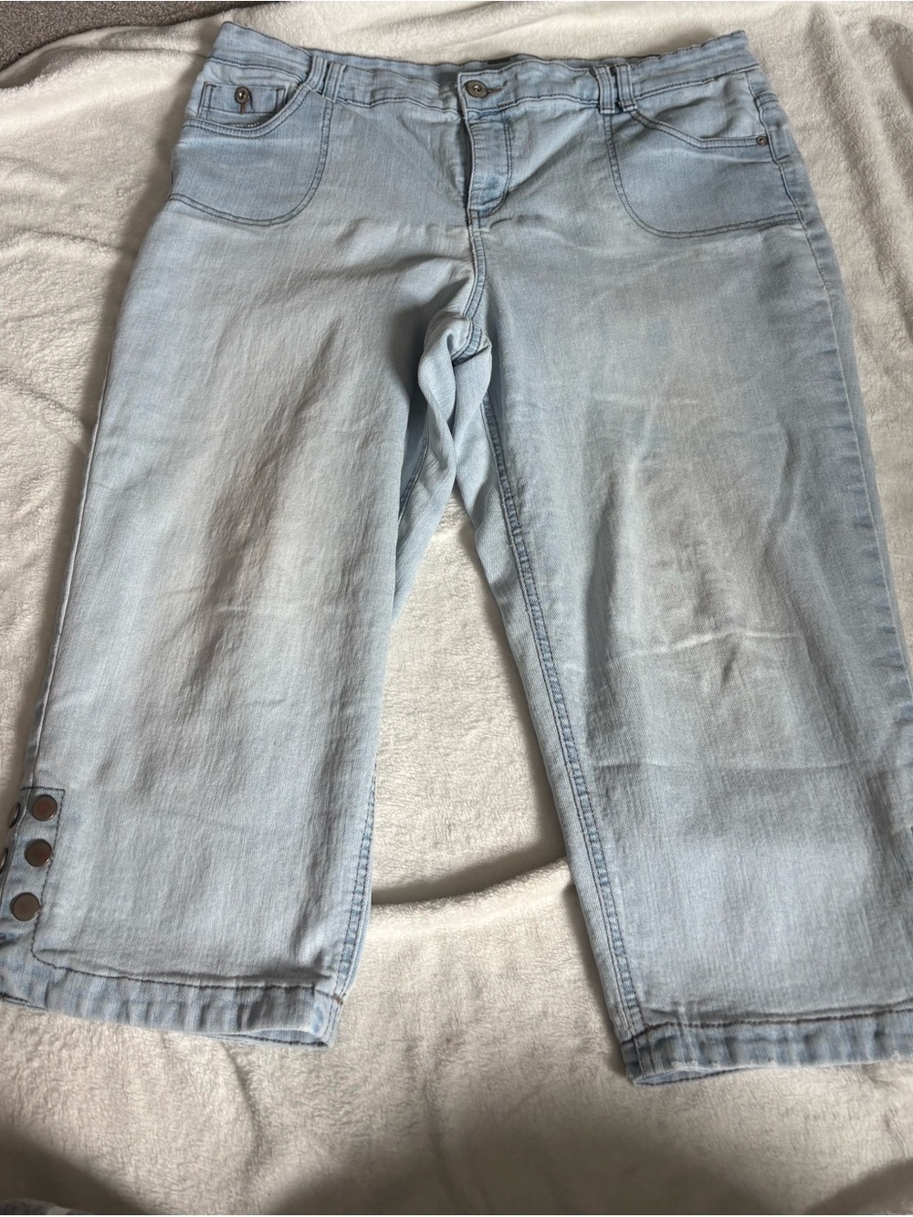 Style & Co. Light Blue Denim Capri Pants with Button Hem